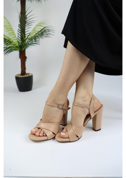 Kadın Arkası Açık Kedi Gözü Topuklu Ayakkabı fiyatları