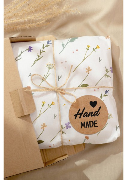 Hand Made - With Love Yazılı Sticker Paketleme Kargo Ambalaj Etiketi - 4X4CM 70 Adet Yuvarlak modelleri