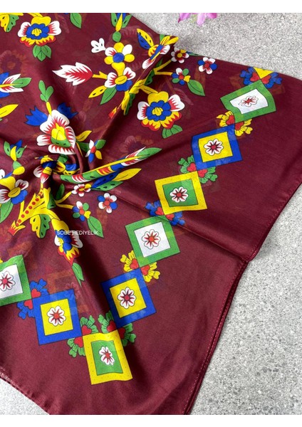 Bordo Çiçekli Desenli Yazma Eşarp – Çeyizlik ve Günlük Kullanıma Uygun Başörtüsü fiyatları