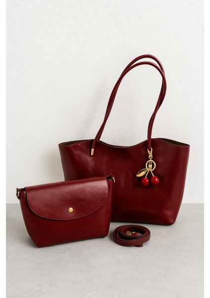 Bag Cherry Shine Bordo Suni Deri Charm Detaylı Cüzdanlı Makyaj Çantalı Kadın Omuz Çantası indirimleri