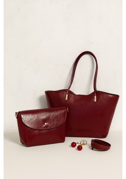 Bag Cherry Shine Bordo Suni Deri Charm Detaylı Cüzdanlı Makyaj Çantalı Kadın Omuz Çantası
