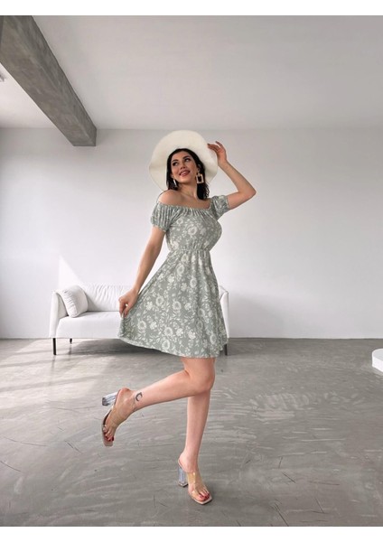 Madonna Yaka Desenli Elbise fiyatları