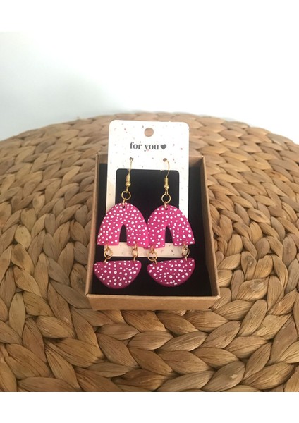 Muffyclay Özel Tasarım, El Yapımı Polimer Kil Puantiyeli Pembe Sallantılı Küpe