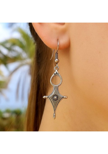 Geometrik Şekilli Kadın Küpe Çift Adet Gümüş Kaplama El Yapımı Küpe