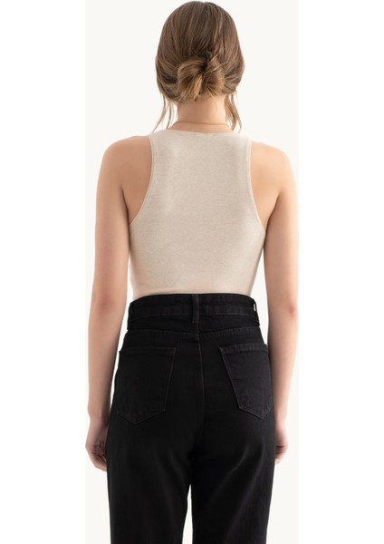 Kadın Sade Askılı Yaka Tank Üst Fildişi Doğal
