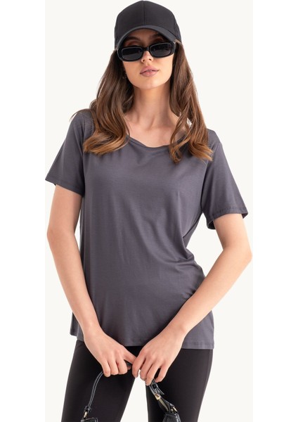 Kadın Yuvarlak Yaka Rahat T-shirt Gri