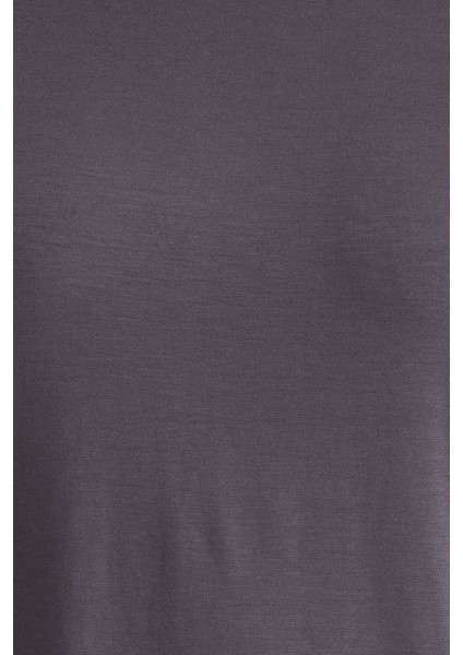 Kadın Yuvarlak Yaka Rahat T-shirt Gri
