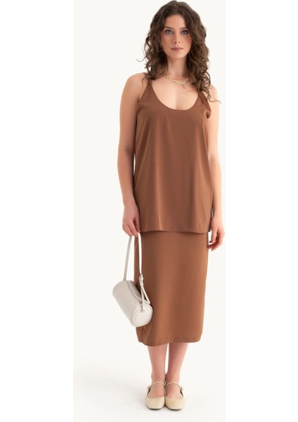 Kadın Askılı İnce Askılı Tişört Brown