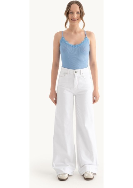 Kadın Dantel Detaylı V Yaka Kırpılmış Tank Top Blue