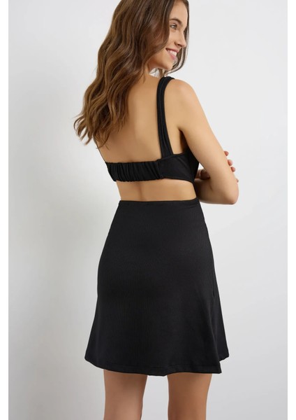 Kadın Kırışıklıklı Kare Yaka Mini Elbise Siyah