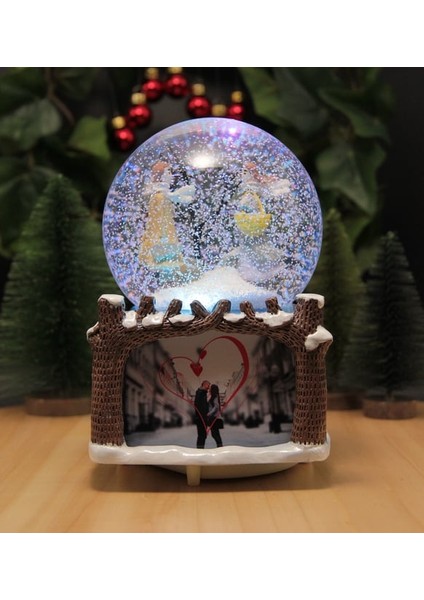 Kişiye Özel Fotoğraf Çerçeveli Romantik Aşıklar Sevgiliye Hediye Kar Küresi indirimleri