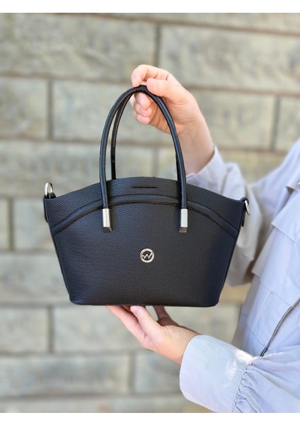 Nçs Kadın El ve Omuz Çantası – Şık Metal Detaylı, Orta Boy (EN:19XBOY:17)