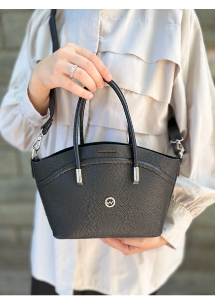 Nçs Kadın El ve Omuz Çantası – Şık Metal Detaylı, Orta Boy (EN:19XBOY:17)