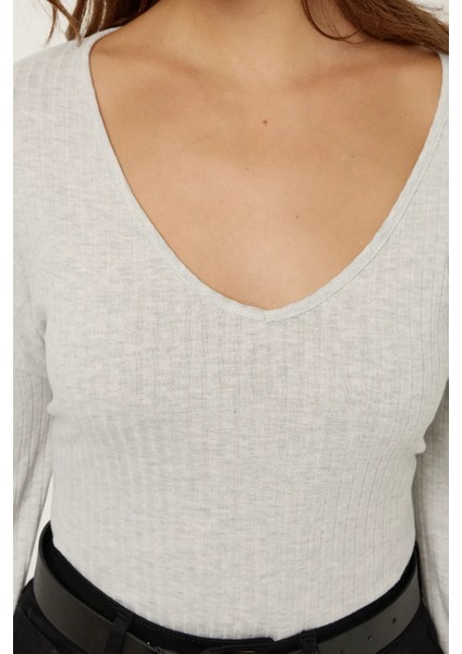 Kadın Dar Fit V Yaka Uzun Kollu Bluz Grey