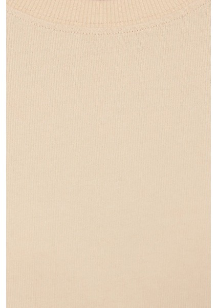 Kadın Rahat Kesim Kısa Kollu Yuvarlak Yaka Tişört Natural