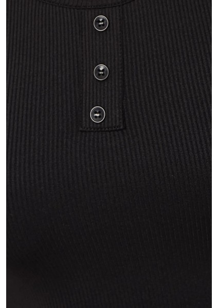 Kadın Düğme Detaylı Crop Üst Siyah