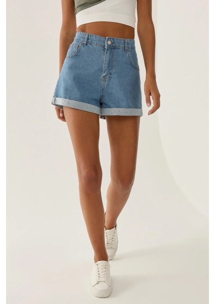 Kadın Kıvrık Paça Mom Fit Şort Maya Mavisi