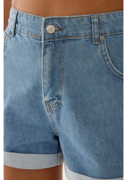 Kadın Kıvrık Paça Mom Fit Şort Maya Mavisi