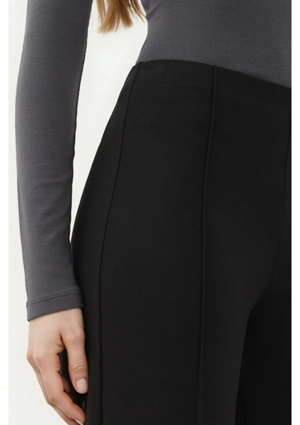 Kadın Modal Touch Nervür Detaylı Geniş Paça Pantolon Siyah modelleri