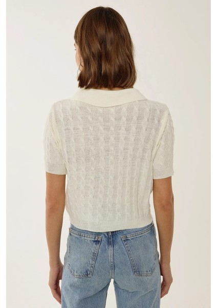Kadın Saç Örgüsü Desenli Polo Yaka Triko Üst Natural