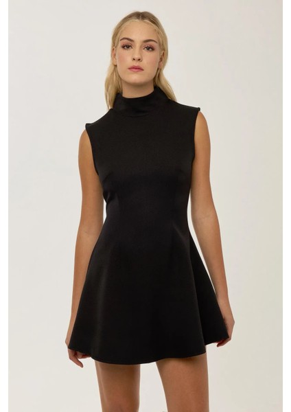 Kadın Yüksek Yaka Siyah Mini Elbise Black