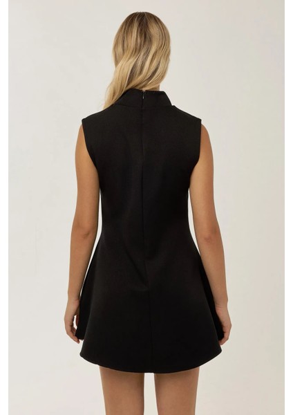 Kadın Yüksek Yaka Siyah Mini Elbise Black