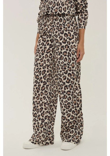 Kadın Leopar Desenli Düz Kesim Pantolon Brown