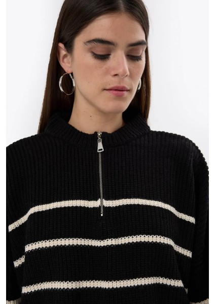 Kadın Çizgili Fermuarlı Örme Kazak Siyah