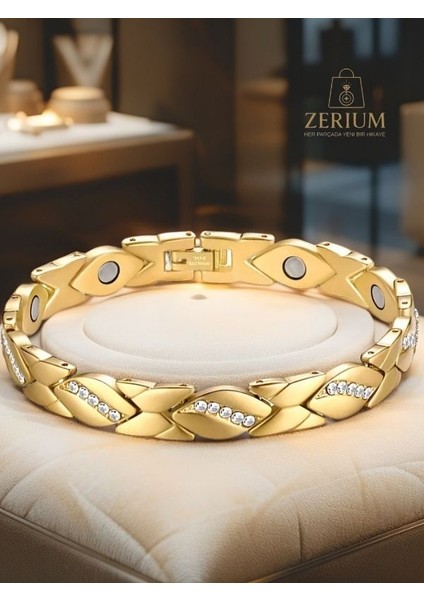 Kristal Zarafet – Lüks Yapay Elmas Işlemeli Kadın Bileklik