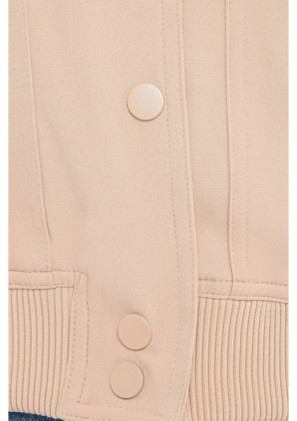 Kadın Cepli Yuvarlak Yaka Bomber Ceket Krem Doğal