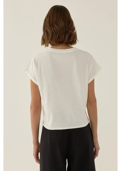 Kadın Baskılı Kısa Tişört Tozlu Beyaz