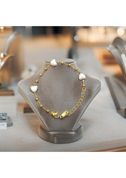 Çelik & Sedefin Uyumu Kalpli Temalı Kadın Bileklik 316L fırsatları