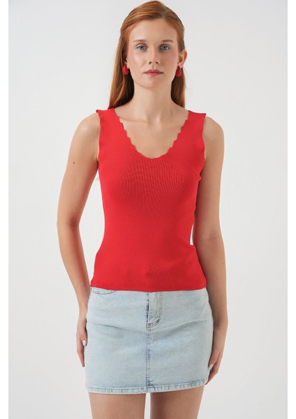 Kadın Bdart Slim Fit V Yakalı Esnek Bluz Red fiyatları