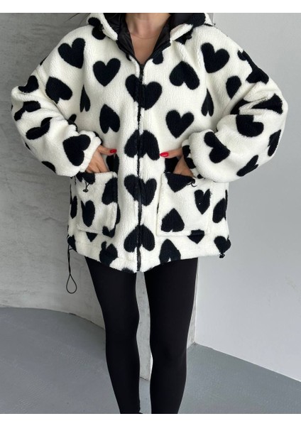Kalp Desenli Kapüşonlu Mont fiyatları