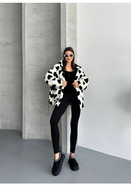 Kalp Desenli Kapüşonlu Mont modelleri