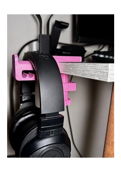 TRAK3D Premium Pembe Macenta Asılabilir Kulaklık Standı - Şık V3 Gamer Modeli, Kaydırmaz Keçeli, Ergonomik Masaüstü Askı, Sakura Edition (Montaj Videosunu Izlemeden Kullanmayın) fiyatları