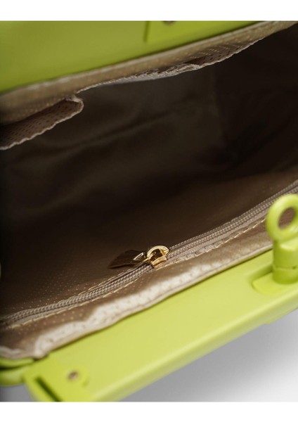 Bag Midnight Elegance Fıstık Yeşil Zincir Detaylı Suni Deri Kadın Kol ve Omuz Çantası fırsatları