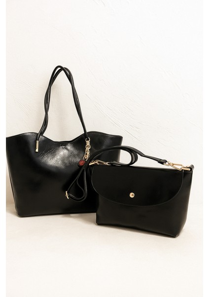 Bag Cherry Shine Siyah Suni Deri Charm Detaylı Cüzdanlı Makyaj Çantalı Kadın Omuz Çantası fiyatları