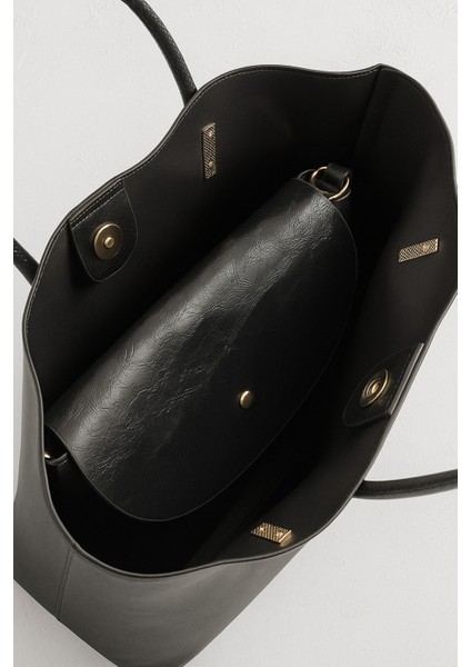 Bag Cherry Shine Siyah Suni Deri Charm Detaylı Cüzdanlı Makyaj Çantalı Kadın Omuz Çantası fırsatları