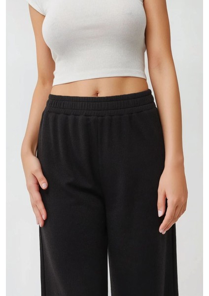 Kadın Esnek Bel ile Geniş Paça Örme Pantolon Siyah