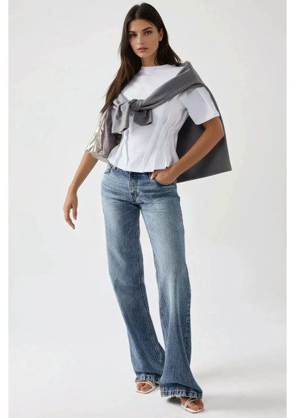 Kadın Fitted Bisiklet Yaka Tişört Beyaz