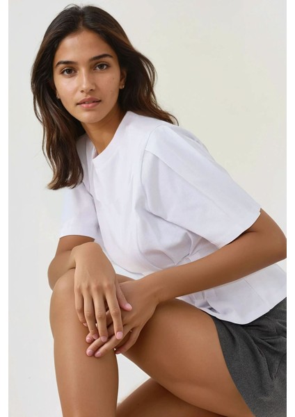 Kadın Fitted Bisiklet Yaka Tişört Beyaz