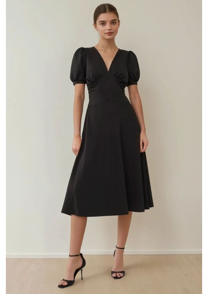 Kadın V-Yaka A-Form Krep Midi Elbise Siyah