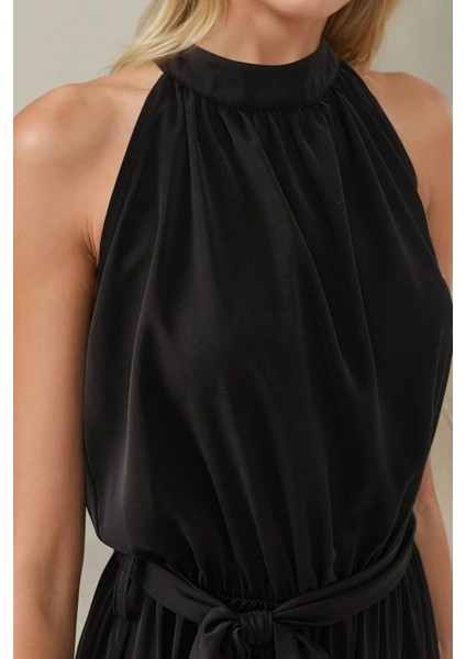 Kadın Geniş Paçalı Halter Yaka Kuşaklı Şık Tulum Siyah