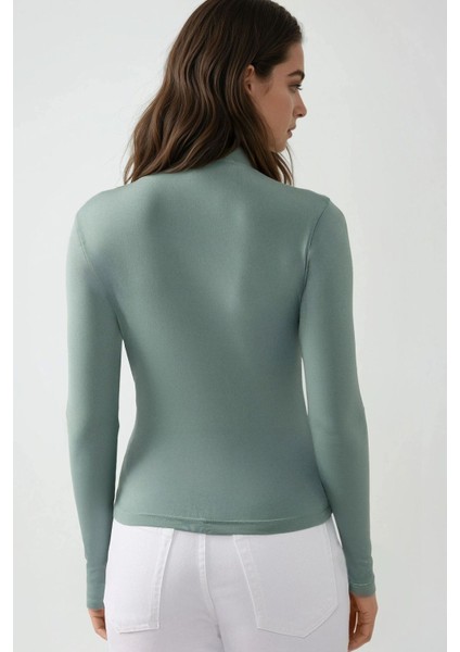 Kadın Dik Yaka Büzgü Detaylı Sandy Bluz Green