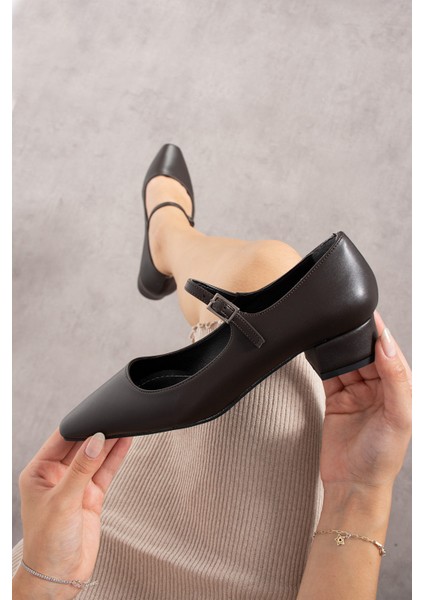 Angelina Kahve Renkli Tek Tokalı Küt Burunlu Kadın Kalın Topuklu Ayakkabı fırsatları