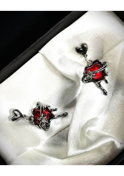 Eriyen Kalpler Taşlı Küpe modelleri