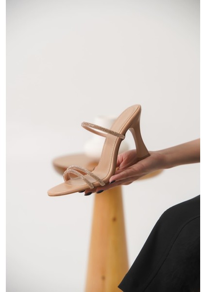 Dorothy Topuklu Nude Kadın Terlik modelleri