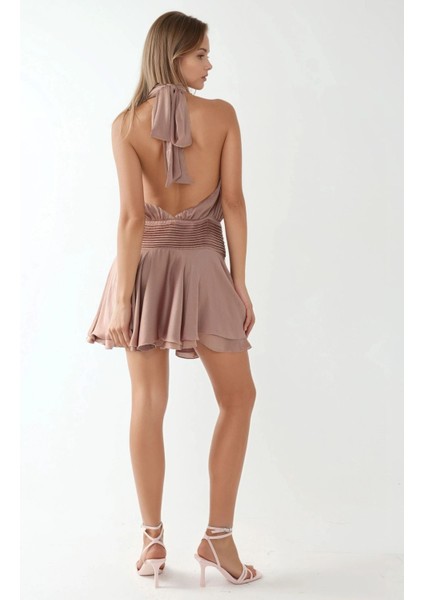 Kadın Dokulu Dik Yüksek Yaka Fırfırlı Mini Elbise Toz Pembe