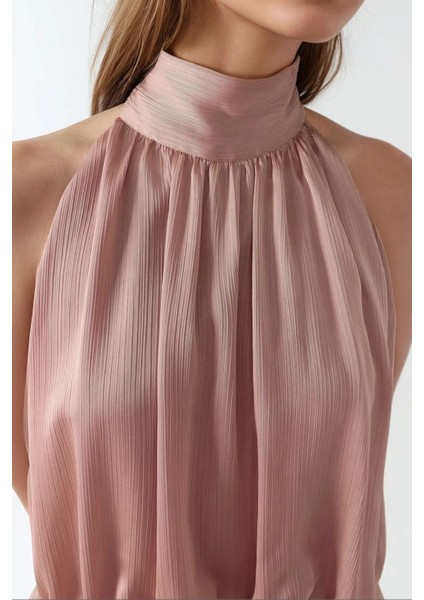 Kadın Dokulu Dik Yüksek Yaka Fırfırlı Mini Elbise Toz Pembe